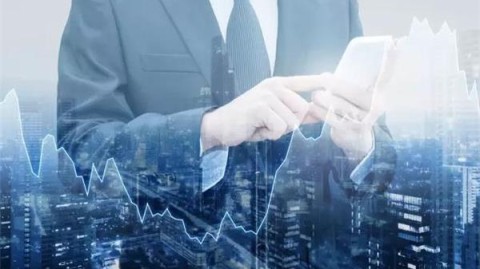 我那农村大妈的基金终于回本了！原来她偷偷用了这个“AI替代理财师”